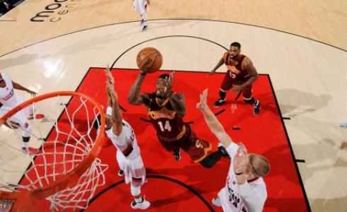 حامل اللقب خسر أمام مضيفه بورتلاند ترايل بلايزرز 86-102