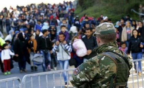 اليونان تبدأ بإعادة اللاجئين الى تركيا