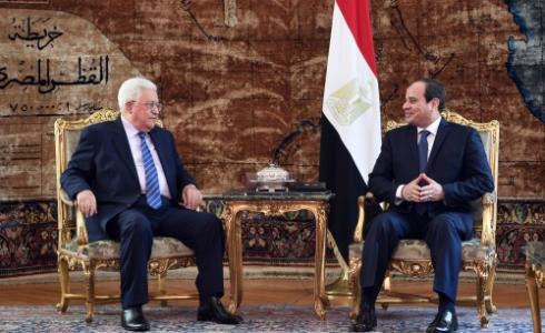 الرئيس عباس ونظيره المصري