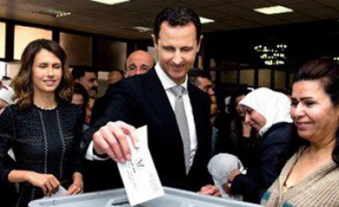 الاسد وزوجته