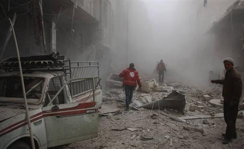 قصف جوي سابق على مدينة الغوطة السورية