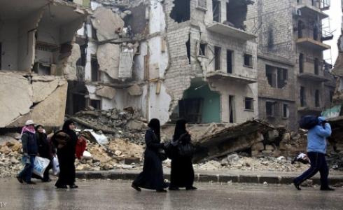 سكان مناطق المعارضة يغادرون حلب