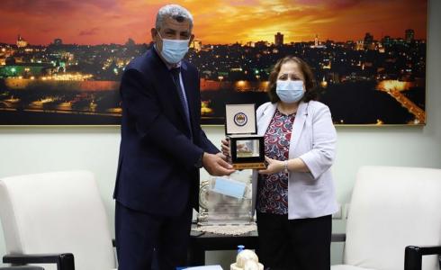 وزيرة الصحة تبحث الواقع الصحي مع وفد من بلدية دورا 