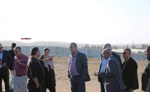 الوزير قطامي ينفذ جولة تفقدية لمدينة الخليل ومجلس خدمات الريف التنموي