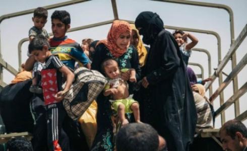 يتواصل وصول الآلاف من الهاربين من القتال في الموصل الى مخيمات في شمال العراق