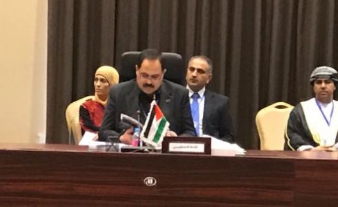 صبري صيدم خلال المؤتمر