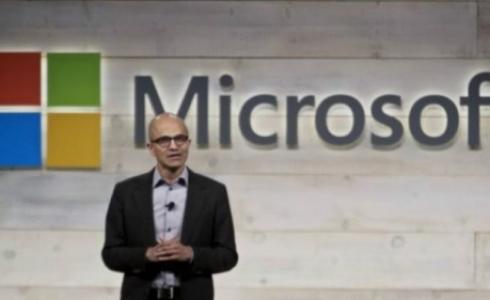 مايكروسوفت ركزت على قطاع الخدمات