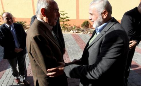 اسماعيل هنية يستقبل منيب المصري