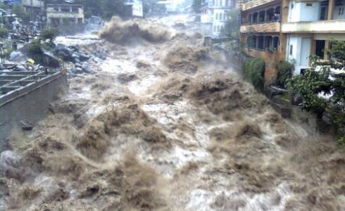 فيضانات-ارشيفية