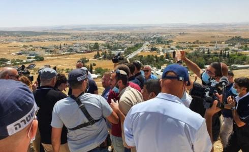 النقب: جولة استفزازية للمستوطنين بحماية الشرطة الإسرائيلية 
