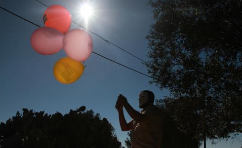اطلاق بالونات حارقة من غزة على جنوب اسرائيل
