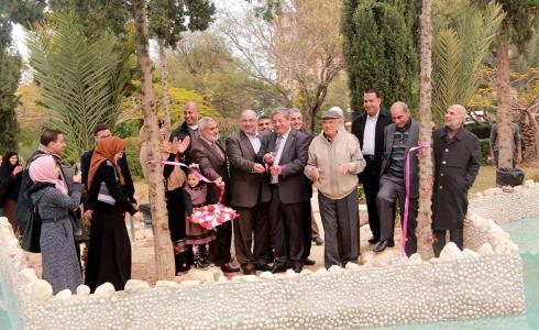 رئاسة جامعة الأقصى  تفتتح حديقة الدولفين بحرم الجامعة بخان يونس