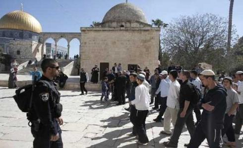 مستوطنون يقتحمون المسجد الأقصى المبارك