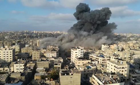 الخارجية الأمريكية تعلق على التصعيد الإسرائيلي في غزة -صورة لقصف مبنى المسحال الثقافي في القطاع أمس-