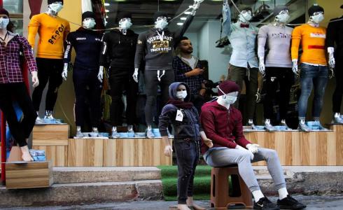 الكمامات الطبية في غزة  للوقاية من كورونا