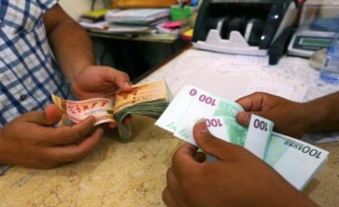 ليبيا تعاني من ازمة مالية خانقة