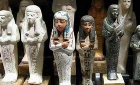 آثار فروعنية