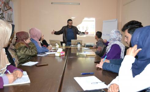 مركز الإعلام المجتمعي ينفذ تدريباً مكثفاً في التسويق الرقمي