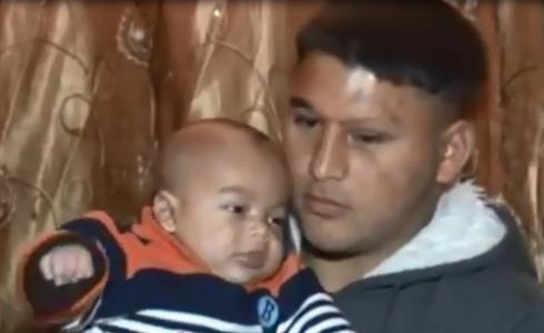 الكفيف لؤي صبح وطفله