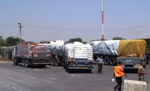 إدخال 316 شاحنة الاثنين عبر معبر كرم أبو سالم