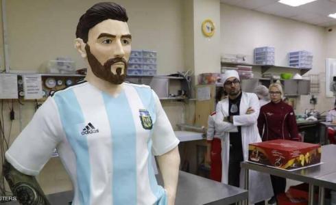 تمثال ضخم من الشكولاتة لميسي
