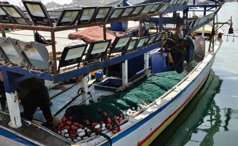  بدء العمل في مشروع الأقفاص البحرية