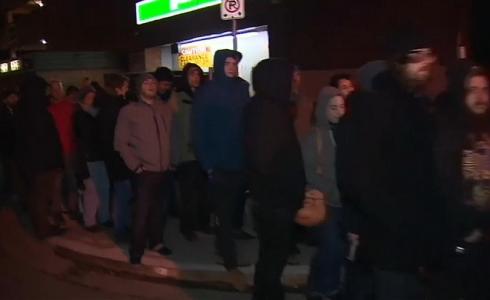 طوابير الحشيش في كندا