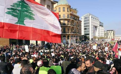 احتجاجات المتقاعدي تغلق مرفأ بيروت