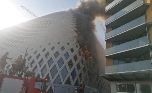  اندلاع حريق كبير بمبنى تجاري في بيروت اليوم