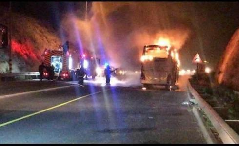 حريق في باص للمستوطنين قرب رام الله