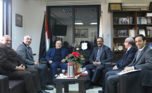 خلال اللقاء