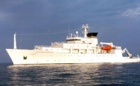 استولت الصين على الغواصة التي تتبع بعثة علمية أمريكية لاستكشاف المحيطات لفحصها والتاكد من عدم خطورتها على الملاحة