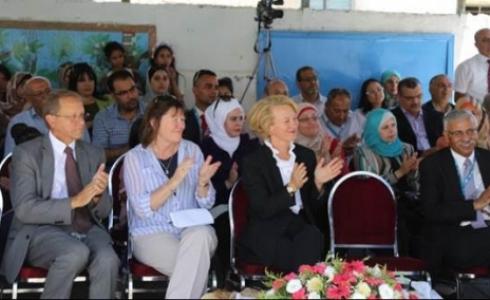 أليس ويلز ونائب المفوض العام للأونروا ساندرا ميتشل