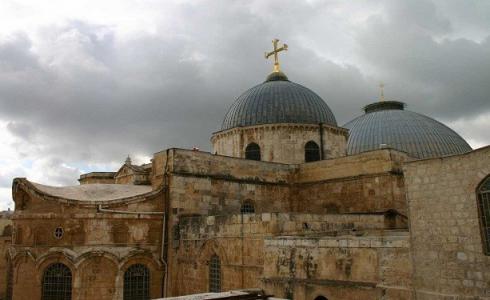 الخارجية الفلسطينية تدين فرض الاحتلال قيودا على كنيسة القيامة