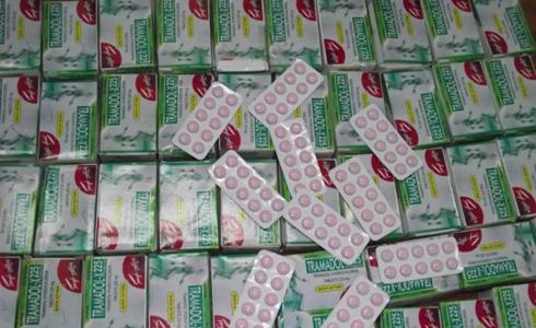 "المكافحة" تضبط 225 فرش حشيش و87 كرتونة أترامال