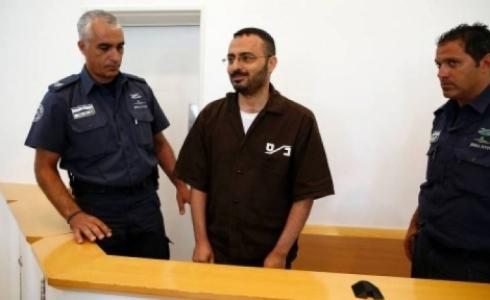 وحيد البرش -وسط-