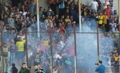 مشجعون في ملعب اليرموك بغزة
