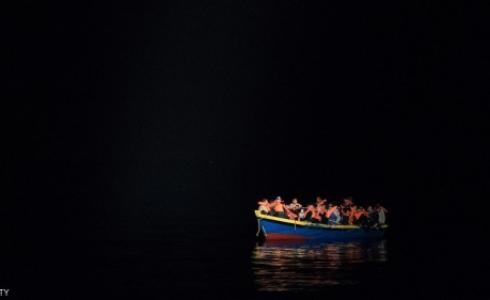 صورة تعبيرية لقارب يحمل لاجئين
