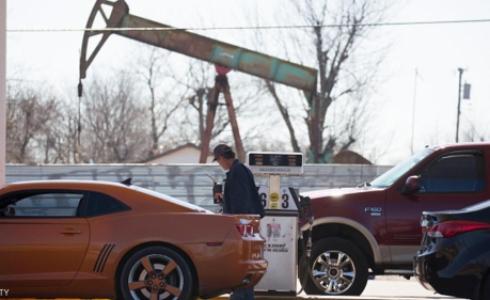 محطة بترول بولاية أوكلاهوما