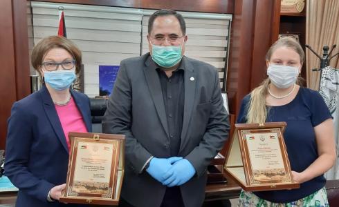 صيدم يكرم سفيرة فنلندا ومديرة التعاون التنموي الفلندي  