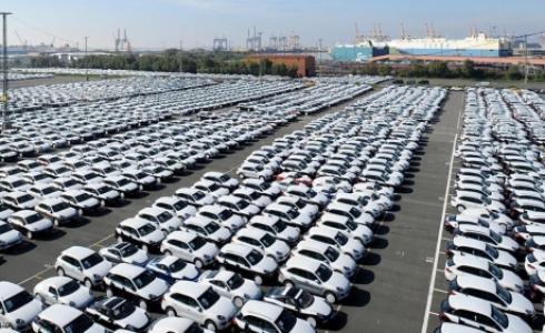 الجزائر.. تخفيض "كبير" بكمية السيارات المستوردة