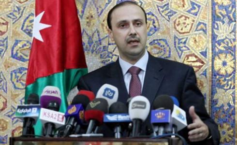 وزير الدولة الاردني لشؤون الاعلام "محمد المومني"
