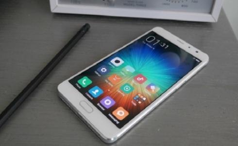 "Redmi Pro" يعد أرخص هاتف ذكي معروض في الأسواق مزود بكاميرا مزدوجة