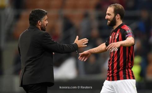 مباراة ميلان ضد بولونيا بالدوري الايطالي -ارشيف-