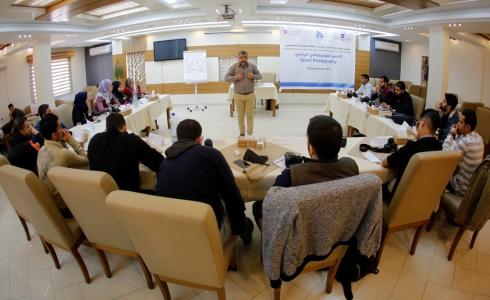 بيت الصحافة يختتم دورة في التصوير الفوتوغرافي الرياضي