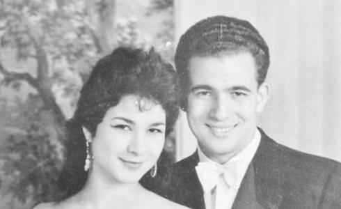 أبرز محطات حياة الفنان رشوان توفيق مع زوجته