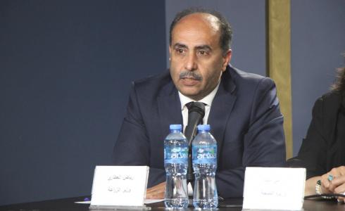 وزير الزراعة الفلسطيني رياض عطاري