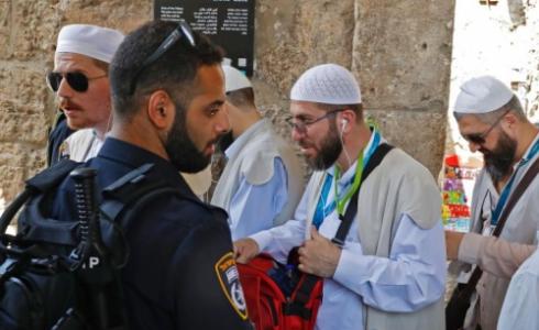 قوات الاحتلال المتمركزة على بوابات المسجد الأقصى