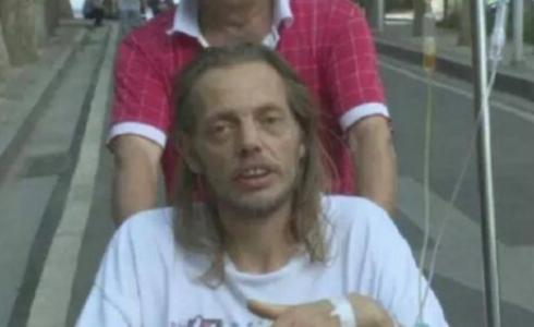 نقل كيرك للمستشفى لإصابته بالإعياء