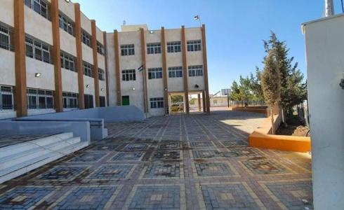 التربية تتسلم مشروع توسيع مدرسة في يطا